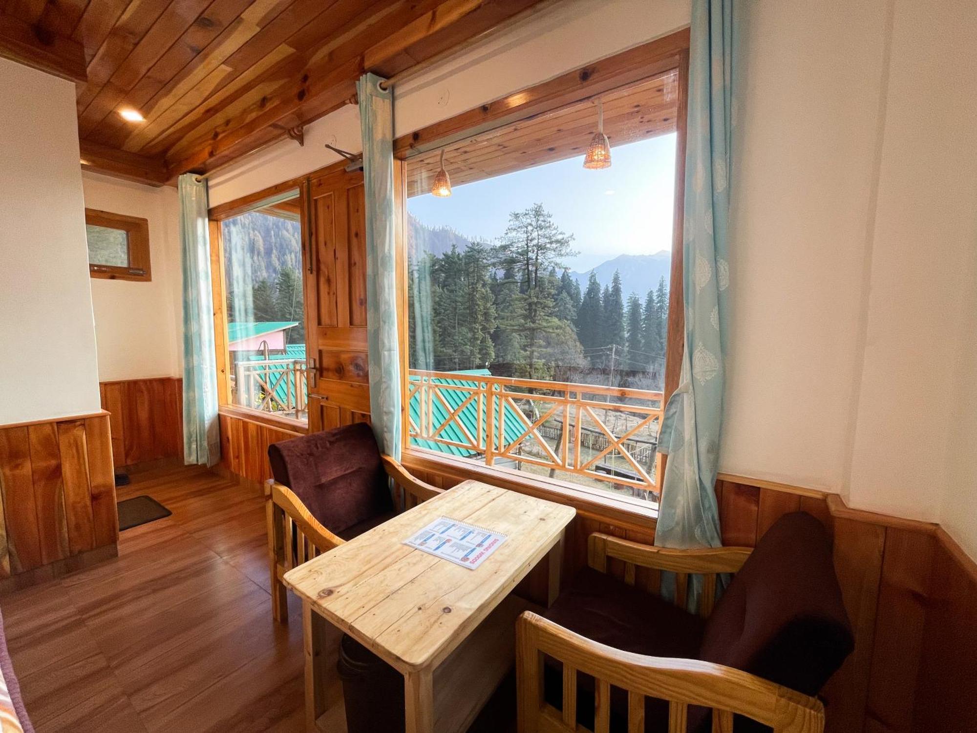 Singing Woods Kutla Hotel Kullu Bagian luar foto